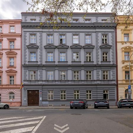 Luxurious, Charming Studio Perfect For Couples Prag Exterior foto