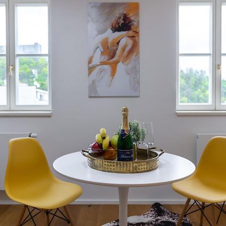 Luxurious, Charming Studio Perfect For Couples Prag Exterior foto